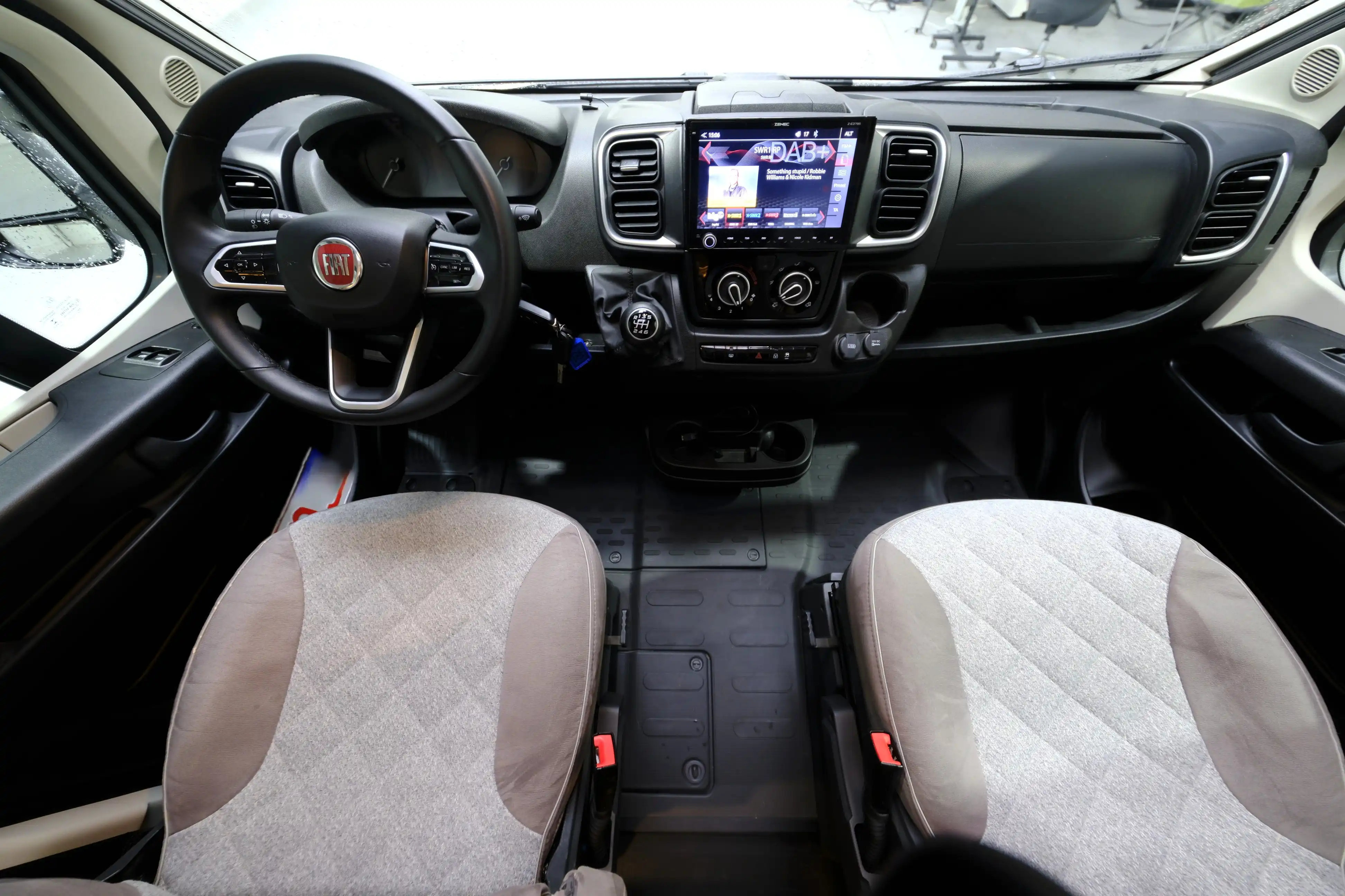 CARADO T 338 Edition15